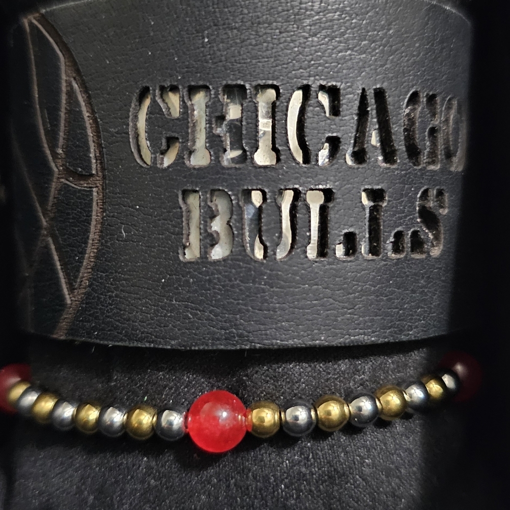 Rustic Cuff Chicago Bulls Set - Picture 2 of 6